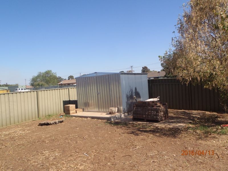 2 John Glenn Place, Dubbo NSW 2830