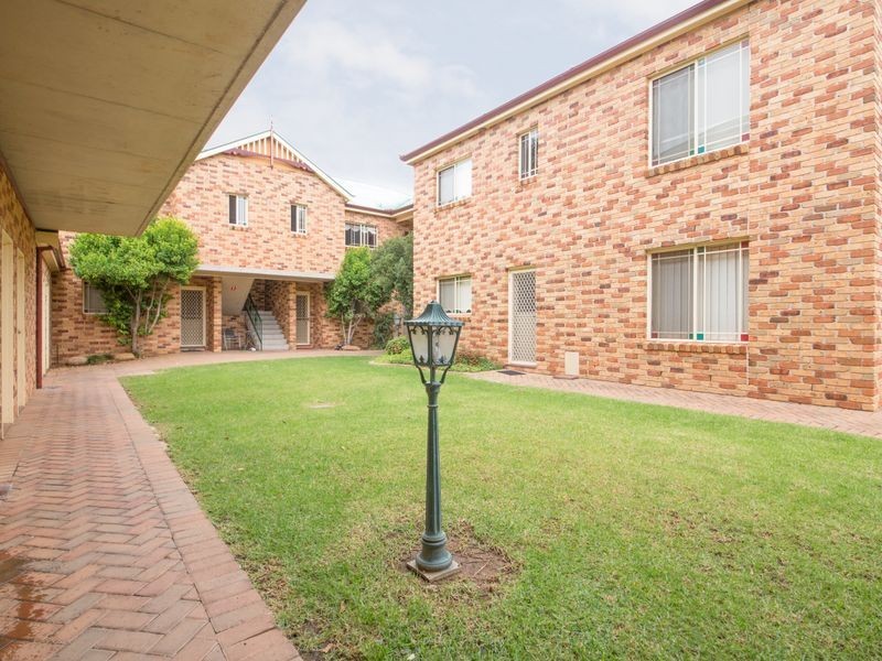 9/77 Bultje Street, Dubbo NSW 2830