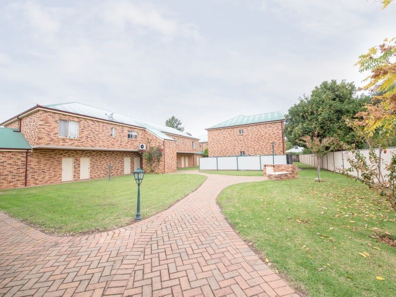 9/77 Bultje Street, Dubbo NSW 2830