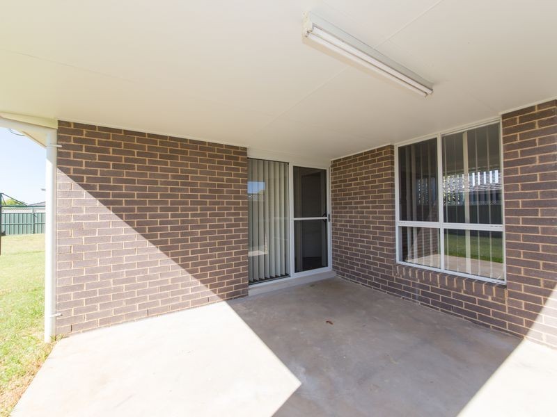 2 Shetland Avenue, Dubbo NSW 2830