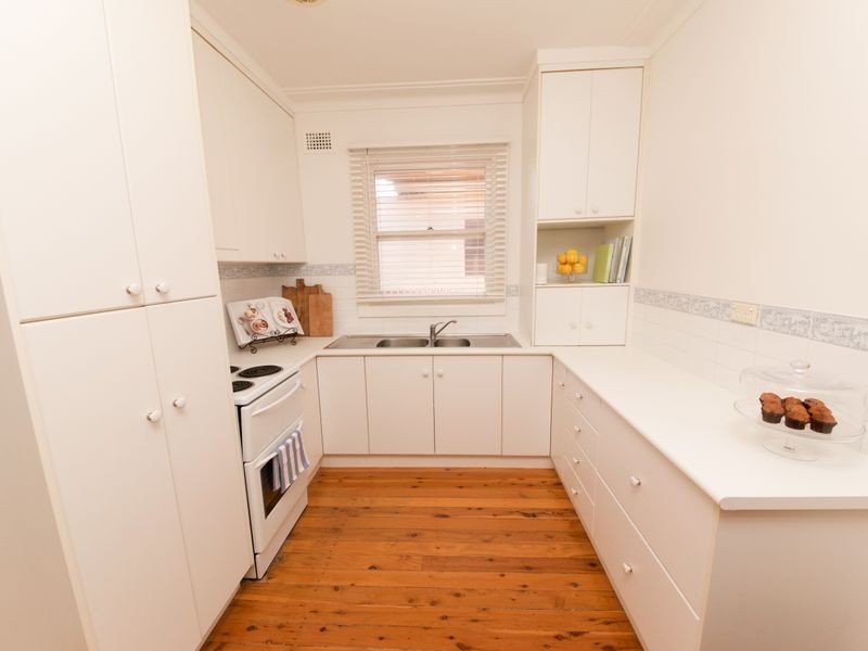 16 Hutchins Ave, Dubbo NSW 2830