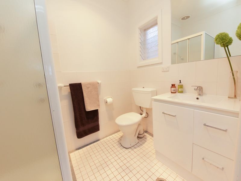 16 Hutchins Ave, Dubbo NSW 2830