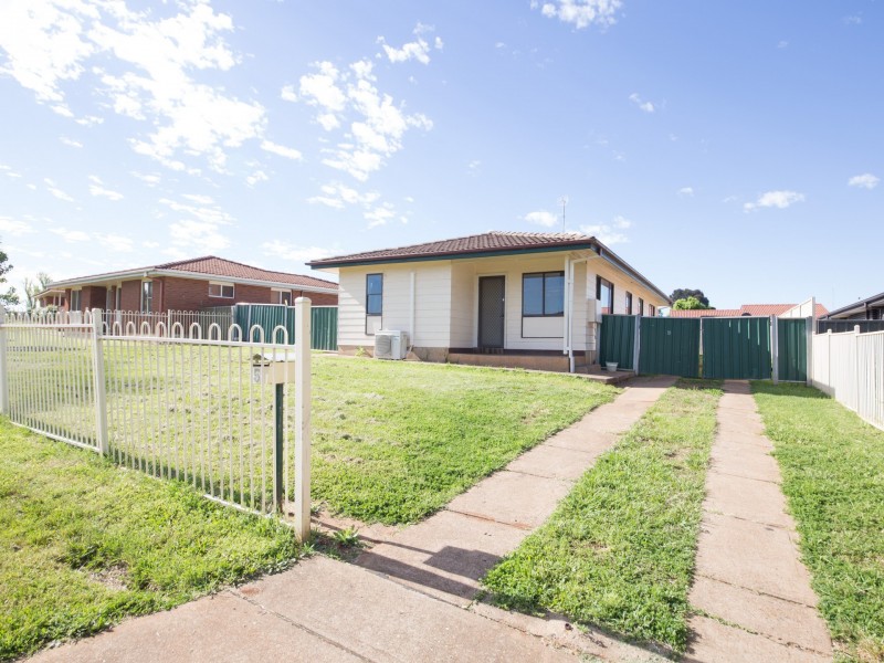 51 Spears Drive, Dubbo NSW 2830