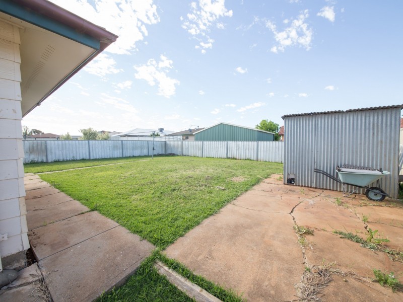 51 Spears Drive, Dubbo NSW 2830