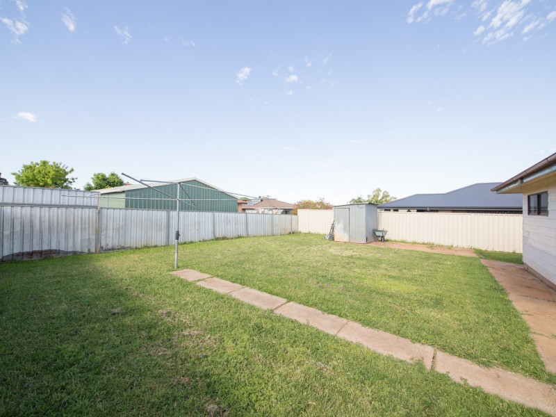 51 Spears Drive, Dubbo NSW 2830