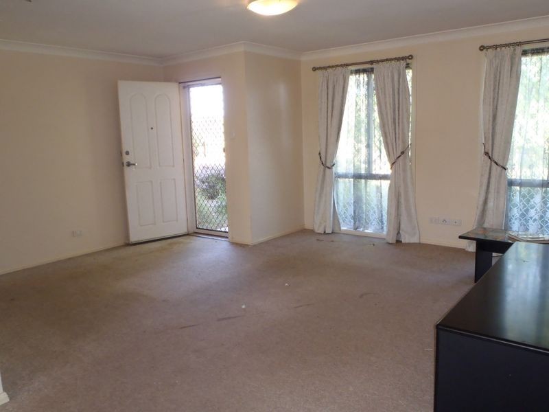 2 John Glenn Place, Dubbo NSW 2830