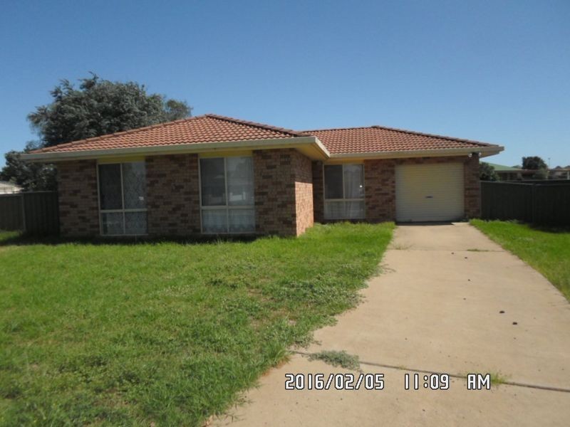 9 Gumtree Place, Dubbo NSW 2830