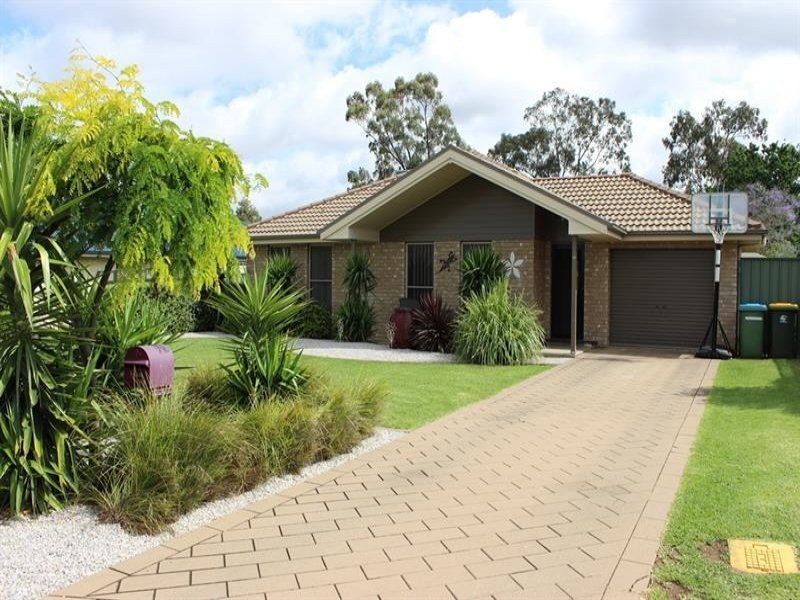 16 Javea Close, Dubbo NSW 2830