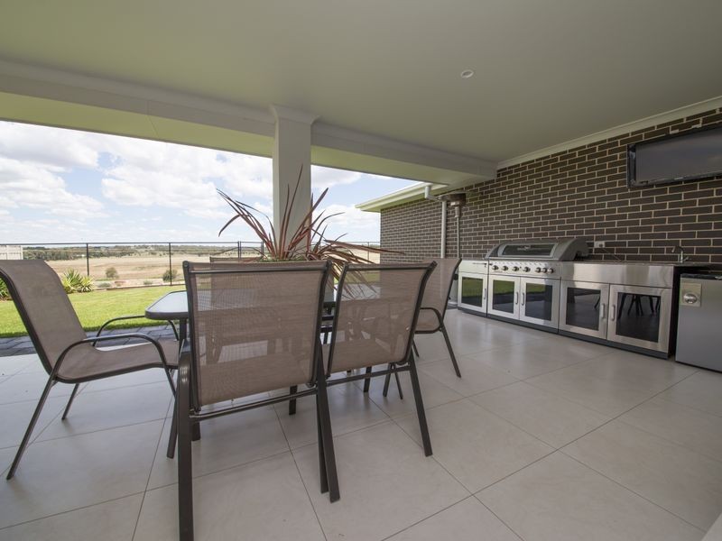 4 Ellenborough Avenue, Dubbo NSW 2830