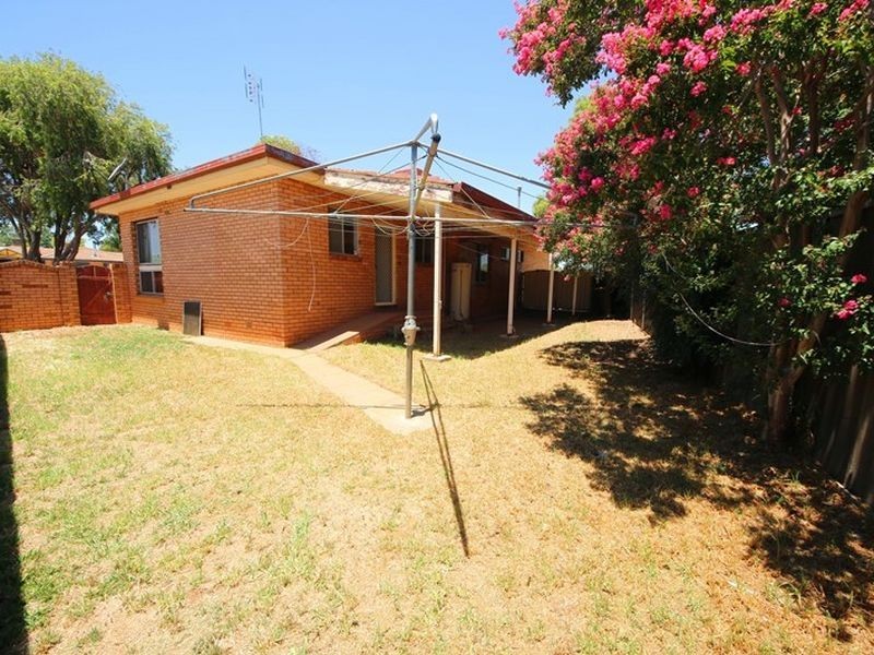 49 Corbett Avenue, Dubbo NSW 2830