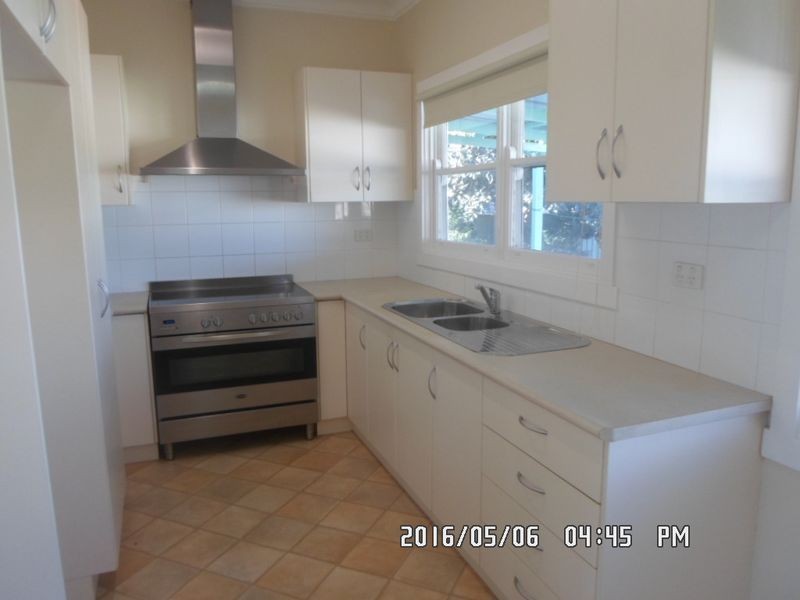 4 Gipps Street, Dubbo NSW 2830