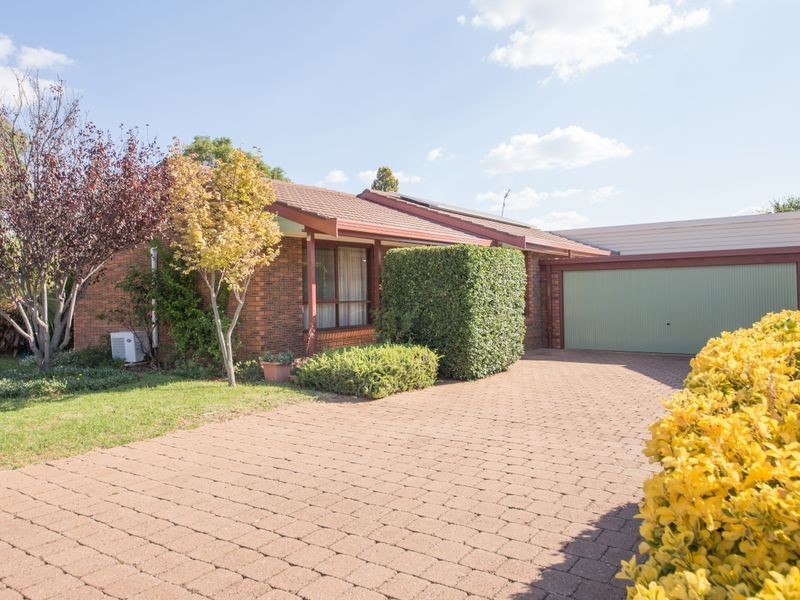 2/1 Beddoes Ave, Dubbo NSW 2830