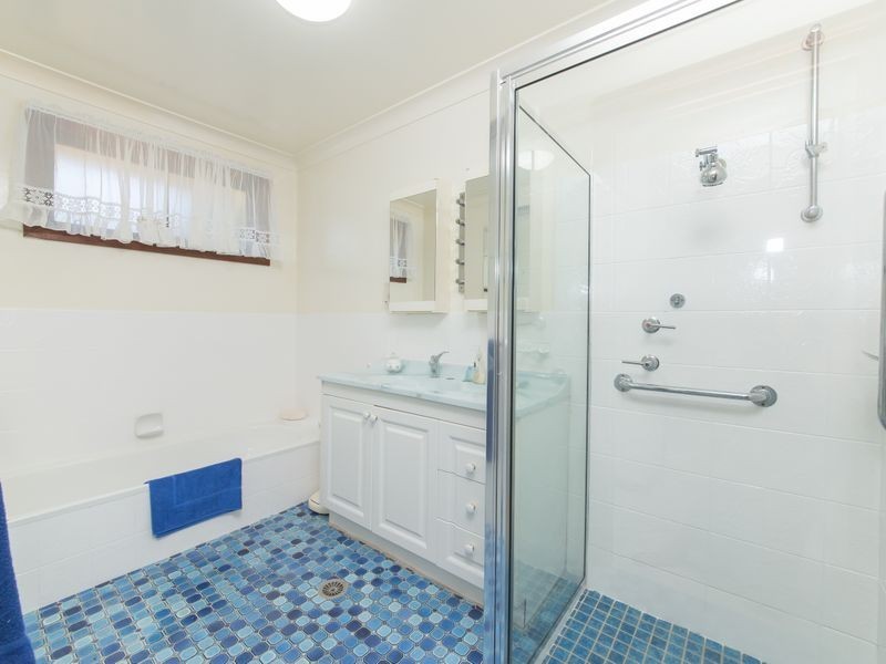 2/1 Beddoes Ave, Dubbo NSW 2830