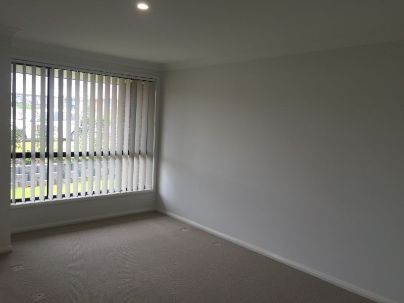 33B Champagne Drive, Dubbo NSW 2830