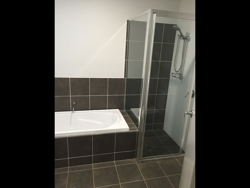 33B Champagne Drive, Dubbo NSW 2830