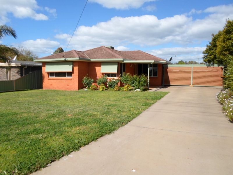 12 Leonard st, Dubbo NSW 2830