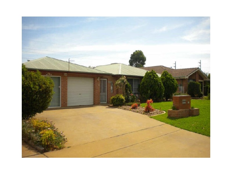20 Sovereign Street, Dubbo NSW 2830