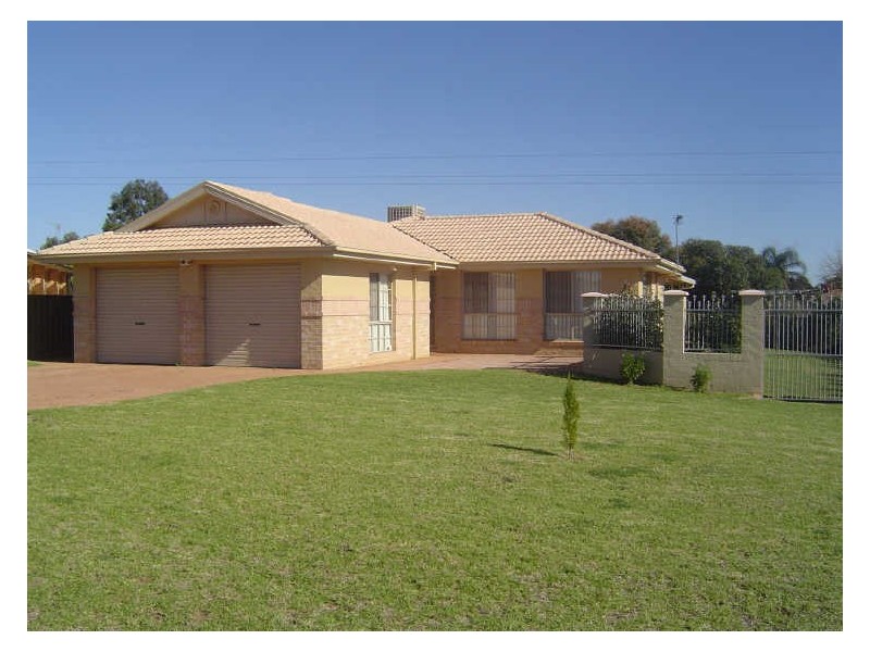 78 Twickenham Drive, Dubbo NSW 2830