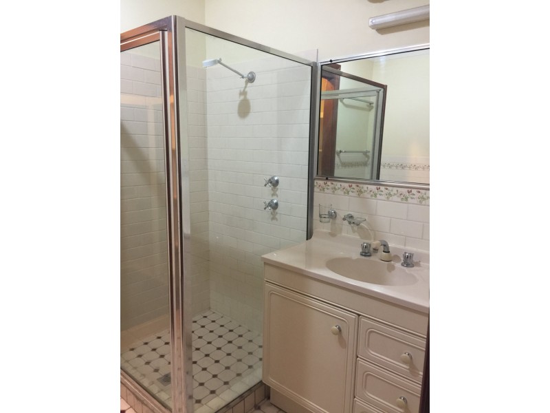 13B Murrayfield Drive, Dubbo NSW 2830