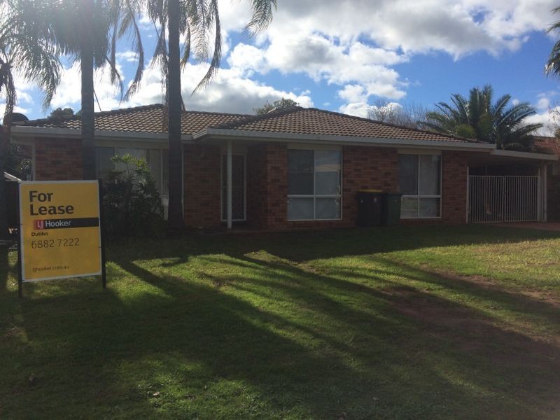 16 Hopkins Pde, Dubbo NSW 2830