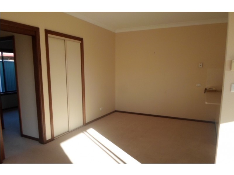 4/7 Denison Street, Dubbo NSW 2830