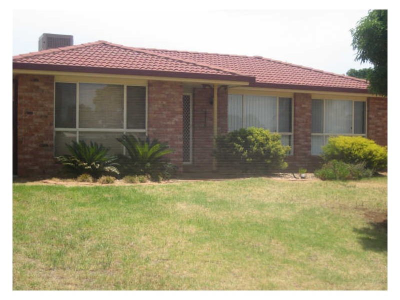 21 Swan Street, Dubbo NSW 2830