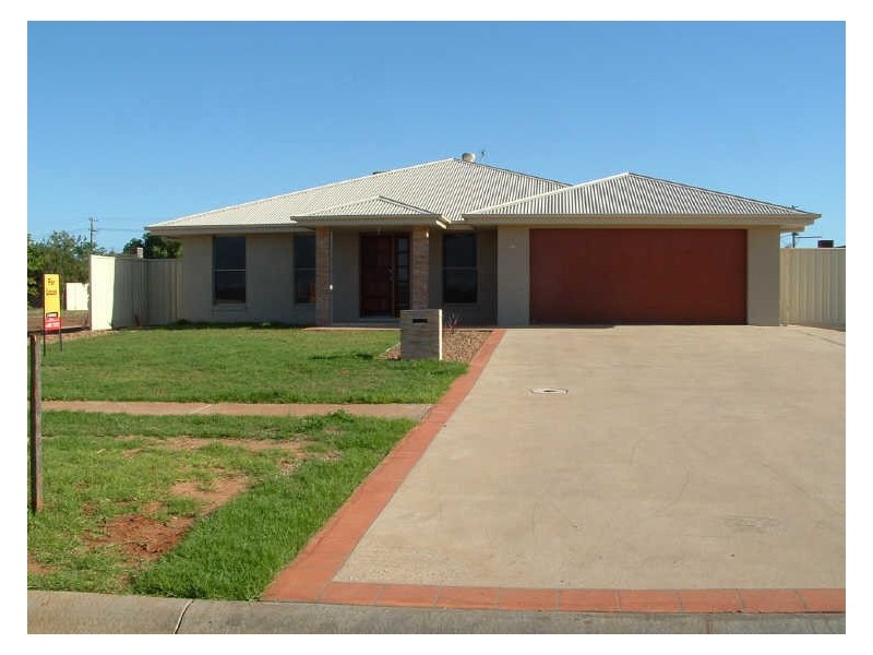 11 Keswick Park Way, Dubbo NSW 2830