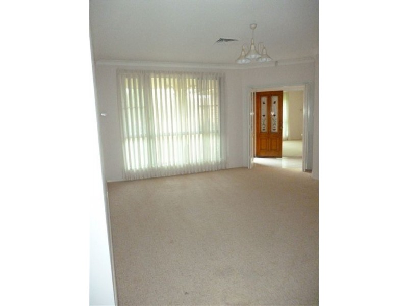 44 Twickenham Drive, Dubbo NSW 2830