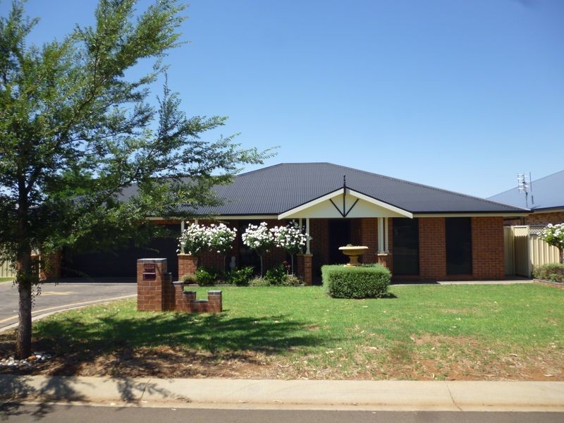 10 Sunvale Avenue, Dubbo NSW 2830