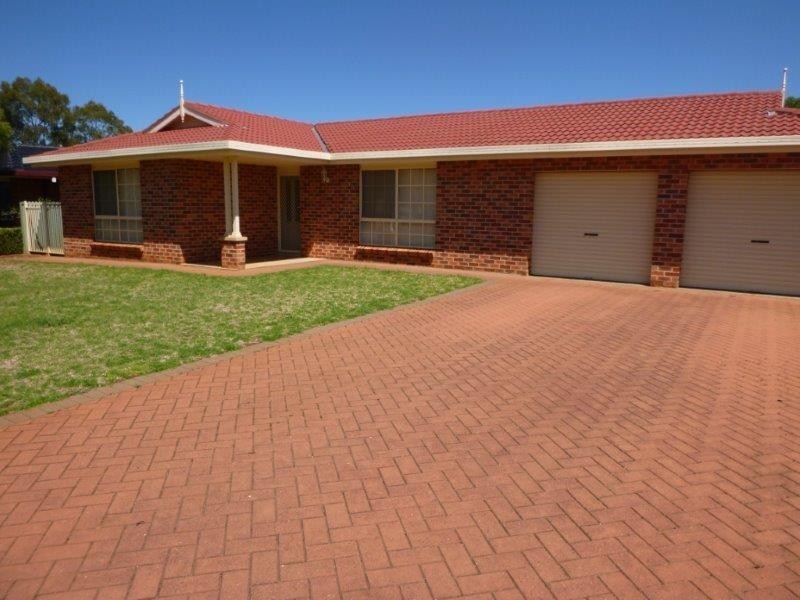 6 Murray Avenue, Dubbo NSW 2830