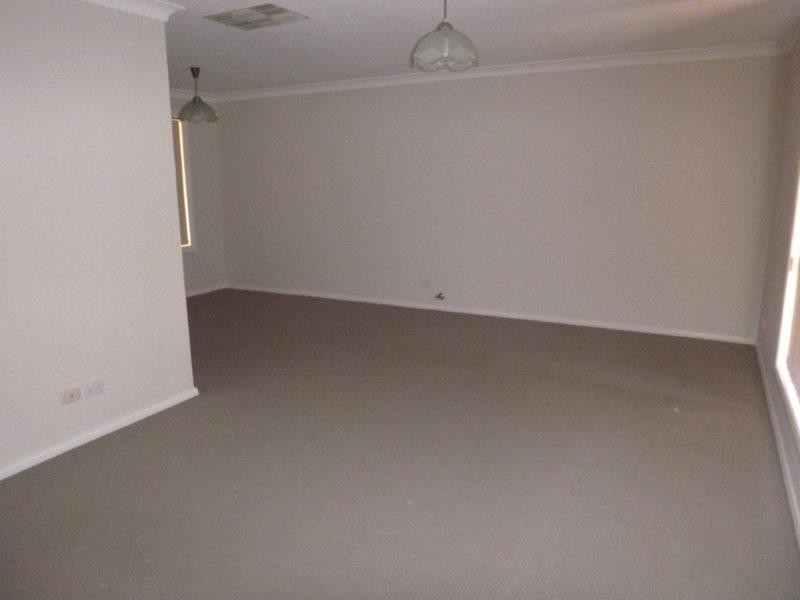 6 Murray Avenue, Dubbo NSW 2830