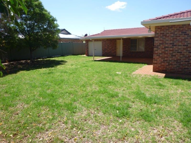 6 Murray Avenue, Dubbo NSW 2830