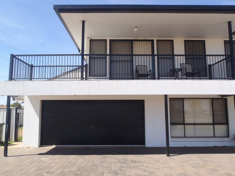 2/6 Pegasus Place, Dubbo NSW 2830