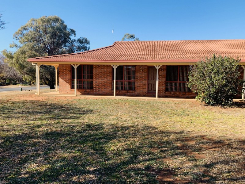 95 Murrayfield Drive, Dubbo NSW 2830