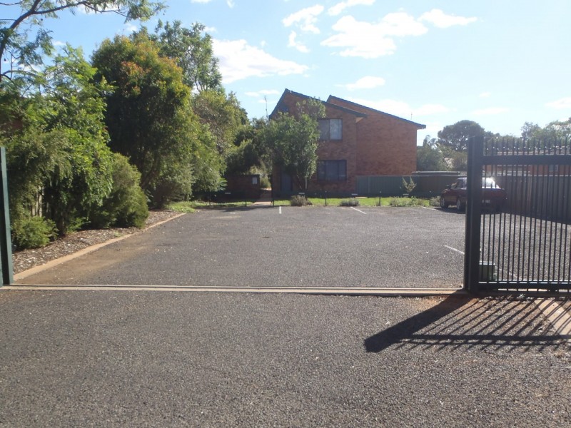 1/24 Elizabeth Street, Dubbo NSW 2830