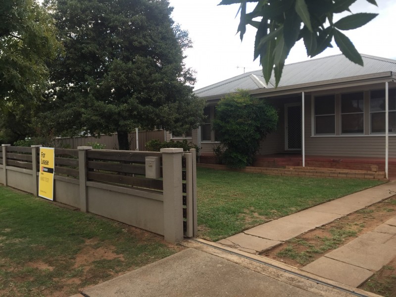 28 Hutchins Avenue, Dubbo NSW 2830