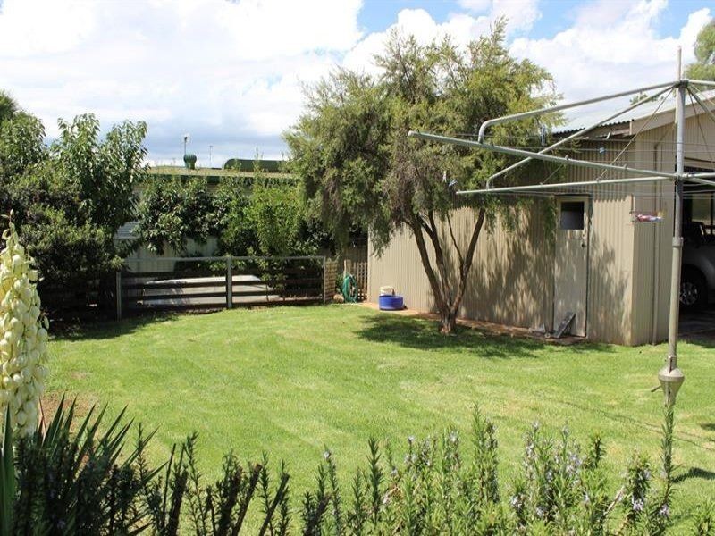 28 Hutchins Avenue, Dubbo NSW 2830