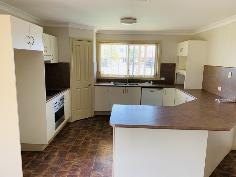 76 Twickenham Drive, Dubbo NSW 2830