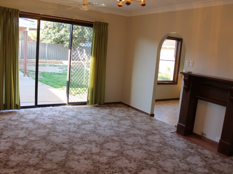 8 Opal Street, Dubbo NSW 2830