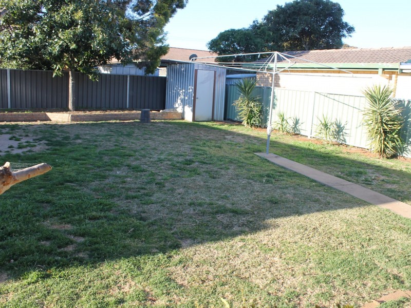 8 Opal Street, Dubbo NSW 2830