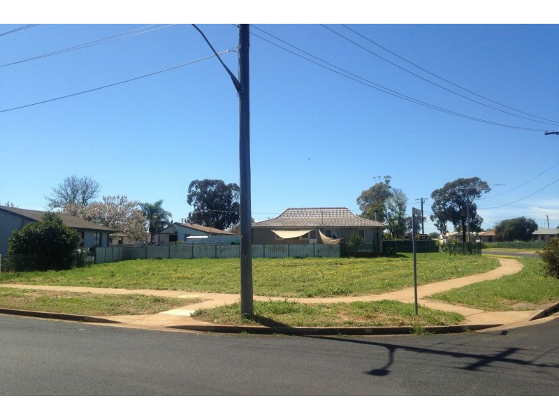 2 Houston Drive, Dubbo NSW 2830