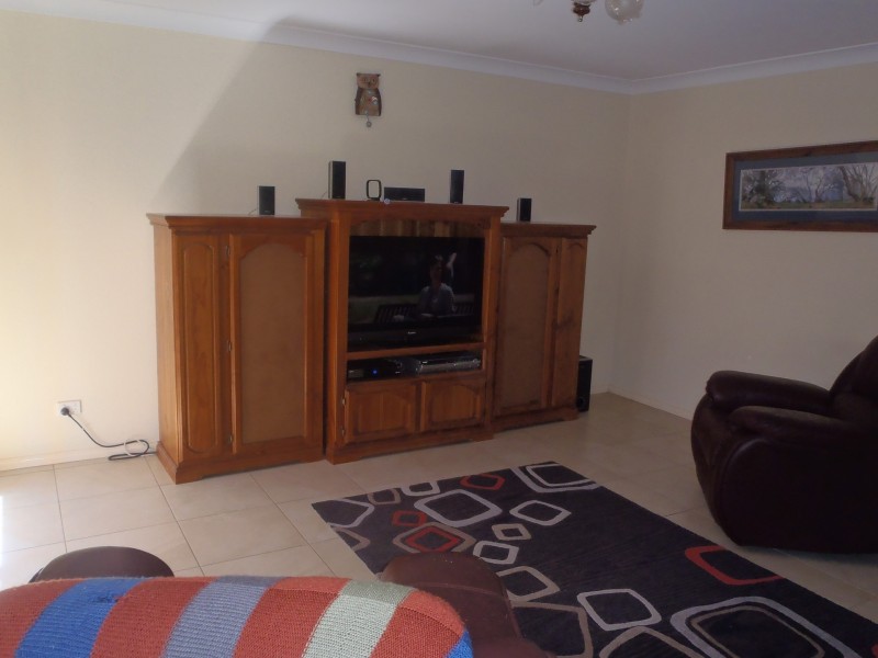 2 Catchpole Close, Dubbo NSW 2830