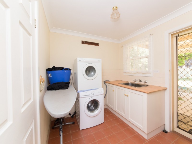 61 Sterling Street, Dubbo NSW 2830