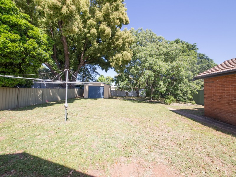 61 Sterling Street, Dubbo NSW 2830
