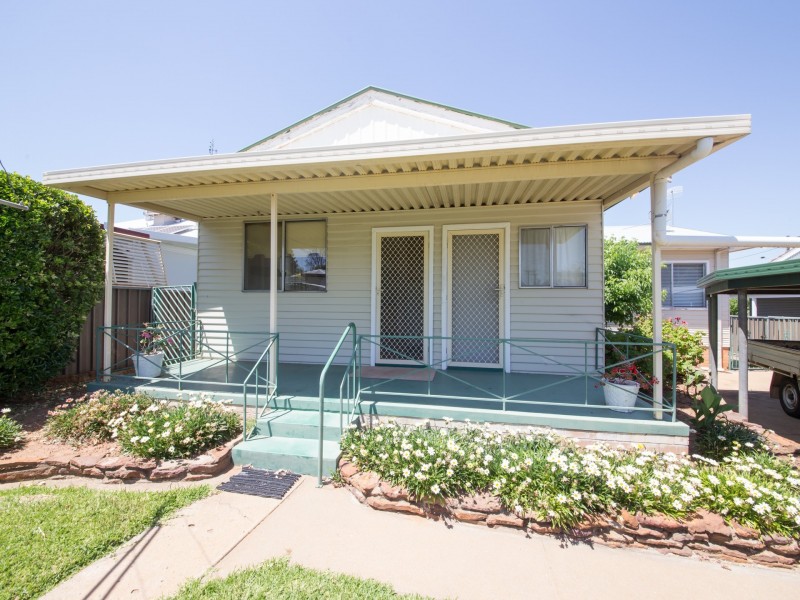 18 Hay Street, Dubbo NSW 2830