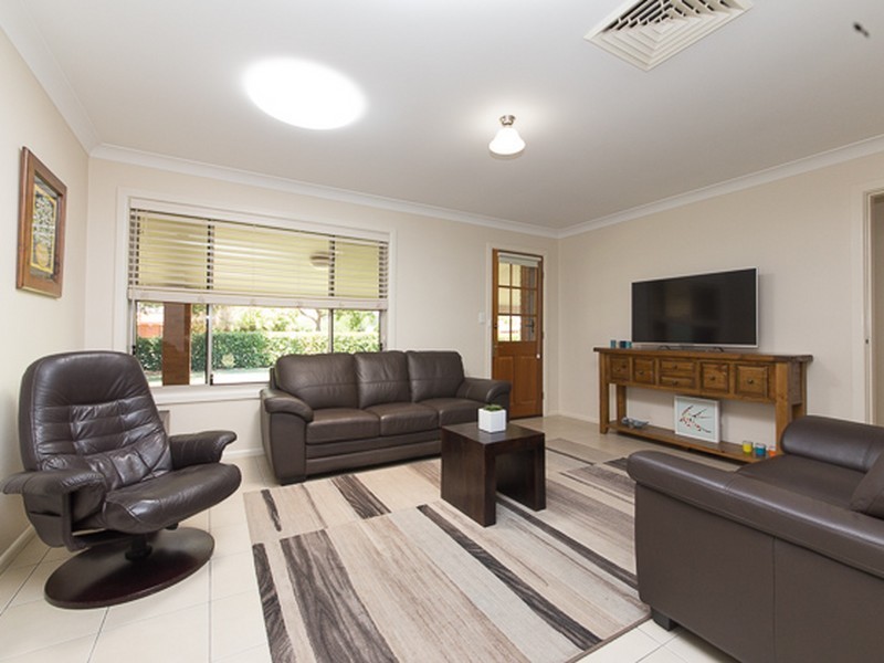 2 Nona Place, Dubbo NSW 2830