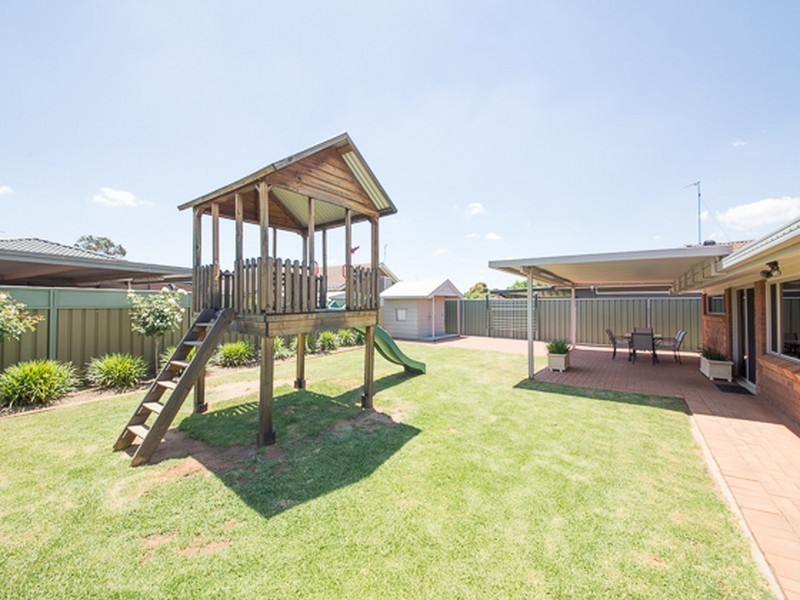 2 Nona Place, Dubbo NSW 2830