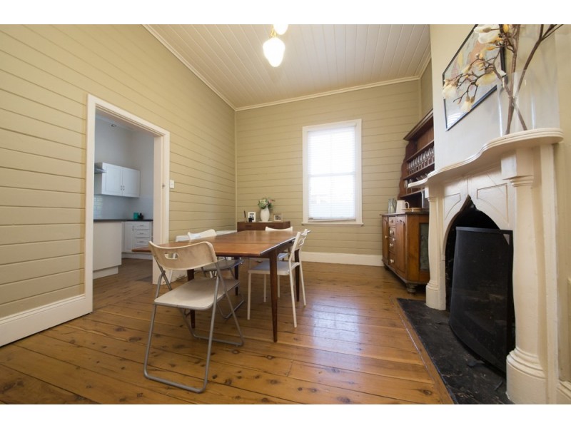 75 Bultje Street, Dubbo NSW 2830