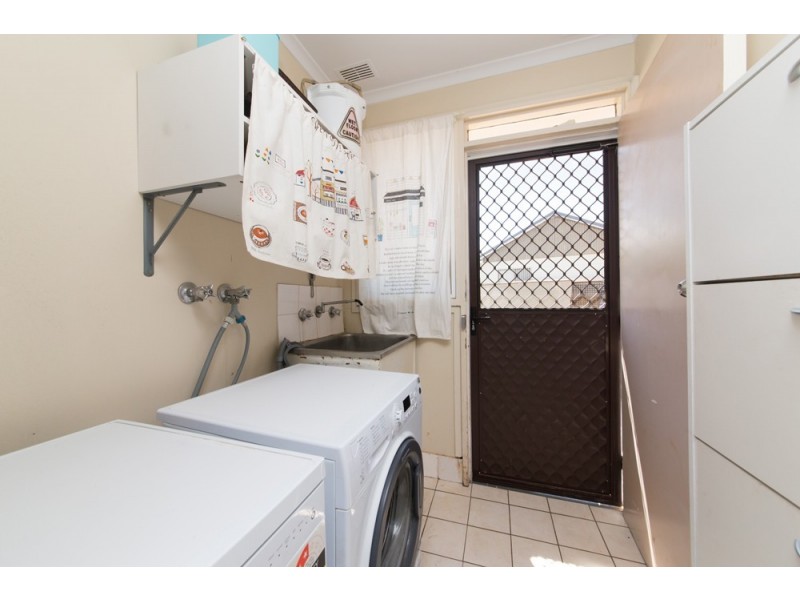 4 Armstrong Crescent, Dubbo NSW 2830