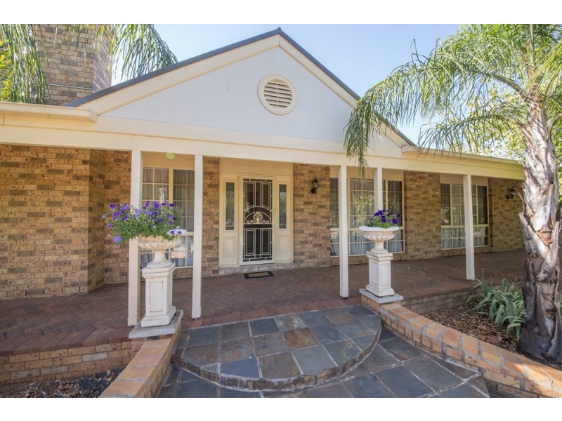 1 Kentucky Court, Dubbo NSW 2830